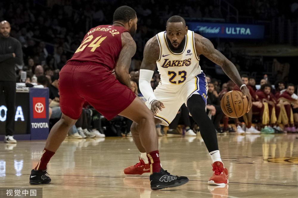 外线球员在 外线球员在